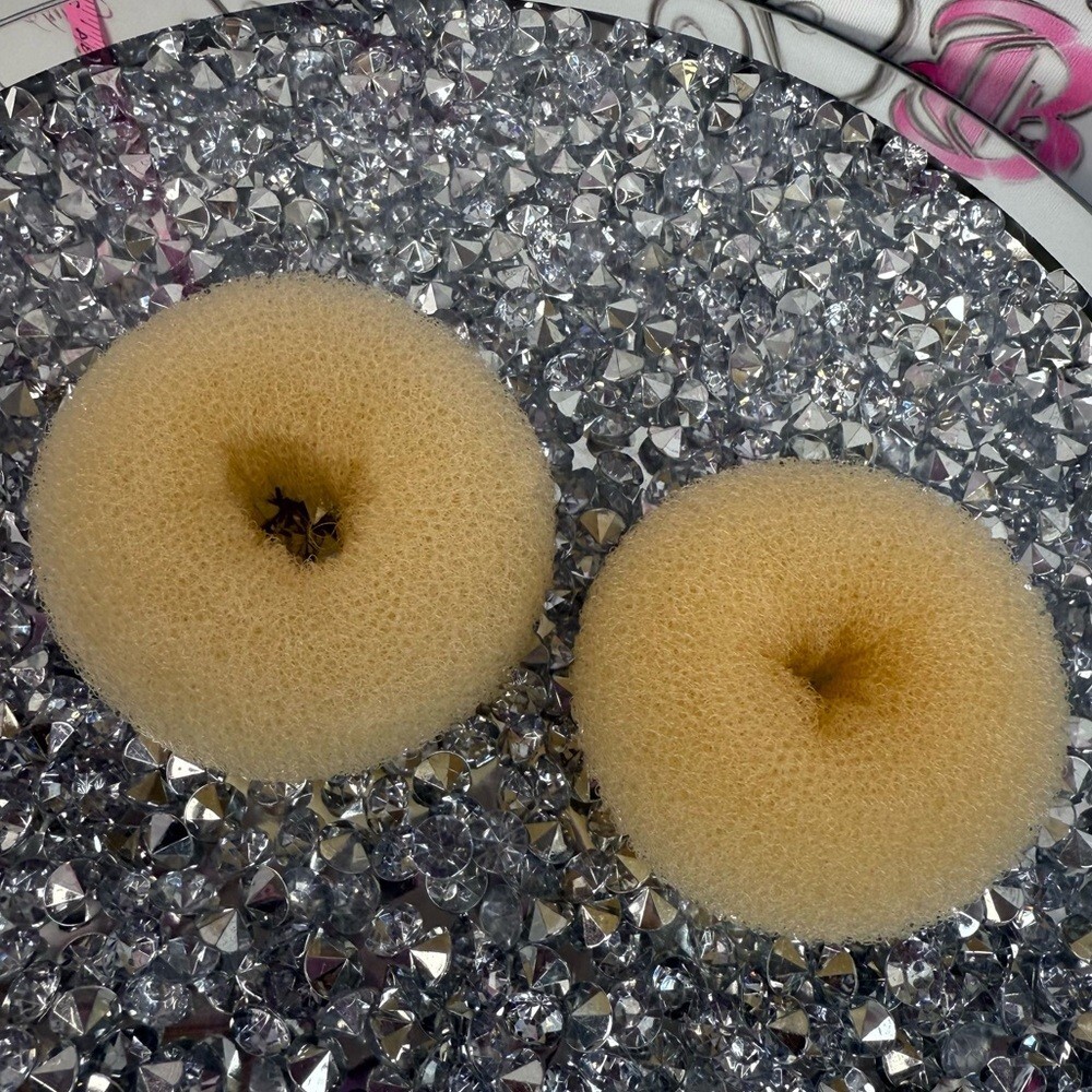 Hair bun accessories Hair Donut Bun Makers - 2 Beige Styling Sponges blonde